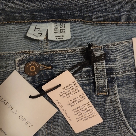 NWT Happily Grey Jeans Pencil Skirt, front split, size 13/30 - Picture 6 of 10